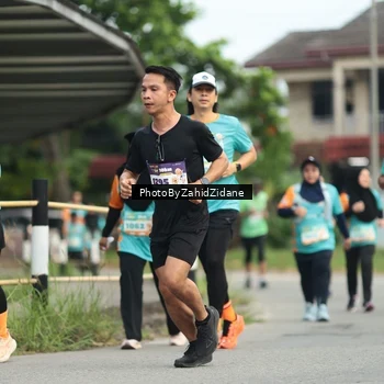 Runner Photo 8272224