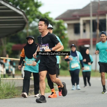 Runner Photo 8272248
