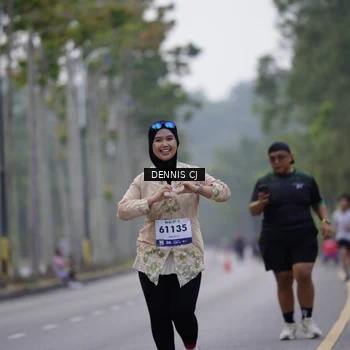 Runner Photo 8272280
