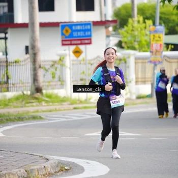 Runner Photo 8272285