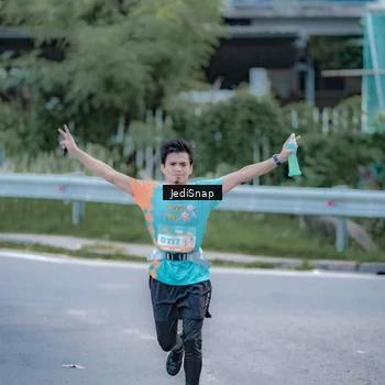 Runner Photo 8272303