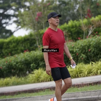 Runner Photo 8272323
