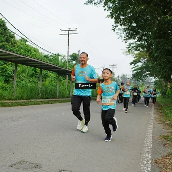 Runner Photo 8272330
