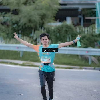 Runner Photo 8272333