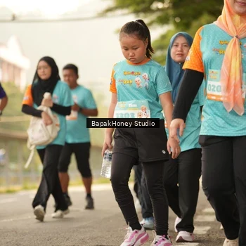 Runner Photo 8272335