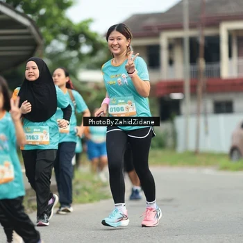 Runner Photo 8272336