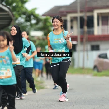 Runner Photo 8272347