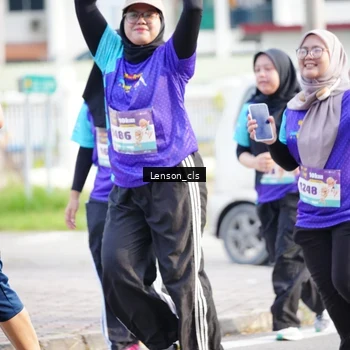 Runner Photo 8272349