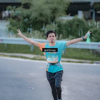 Runner Photo 8272351