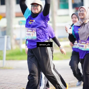 Runner Photo 8272362