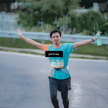 Runner Photo 8272372