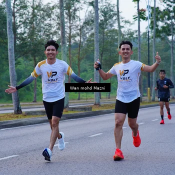 Runner Photo 8272416