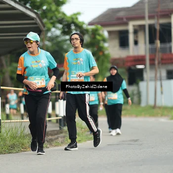 Runner Photo 8272439