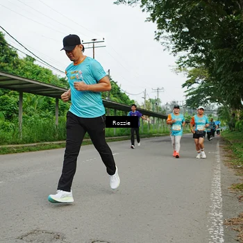Runner Photo 8272457