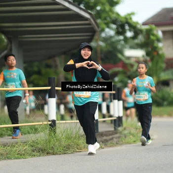 Runner Photo 8272479