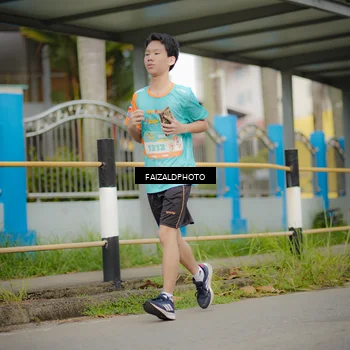 Runner Photo 8272483