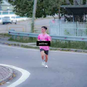 Runner Photo 8272514