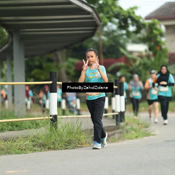 Runner Photo 8272519
