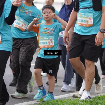 Runner Photo 8272559