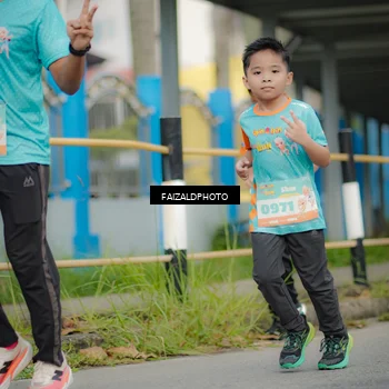 Runner Photo 8272575