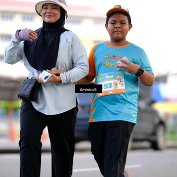 Runner Photo 8272592
