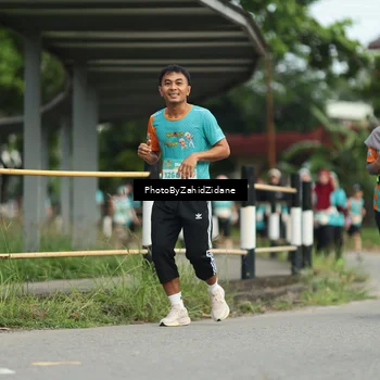 Runner Photo 8272598