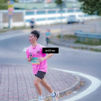 Runner Photo 8272614