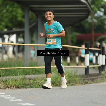 Runner Photo 8272667