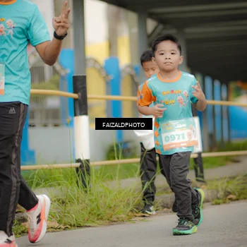Runner Photo 8272682