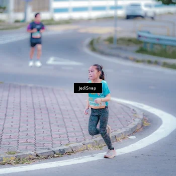Runner Photo 8272702