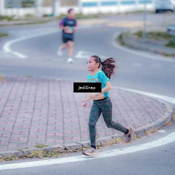 Runner Photo 8272710
