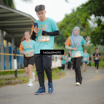 Runner Photo 8272751