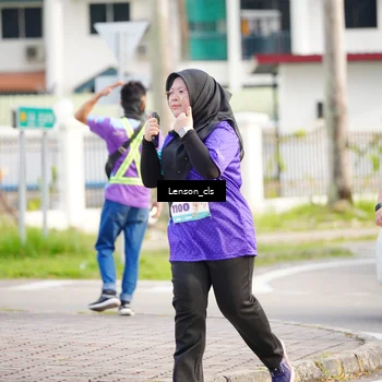 Runner Photo 8272758