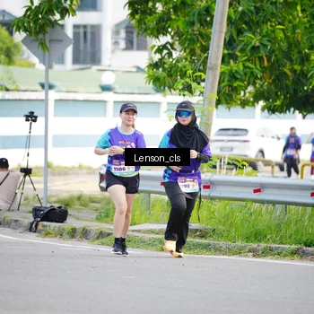 Runner Photo 8272789