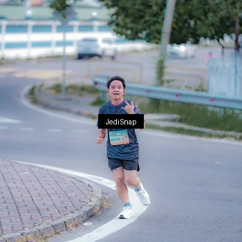 Runner Photo 8272792