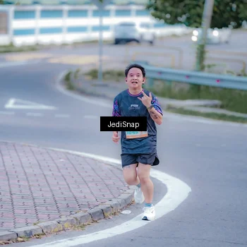 Runner Photo 8272795