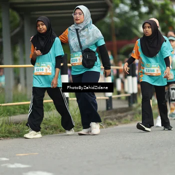 Runner Photo 8272800