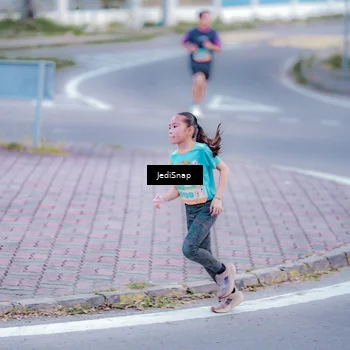Runner Photo 8272823