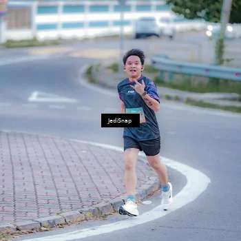 Runner Photo 8272828