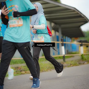 Runner Photo 8272840
