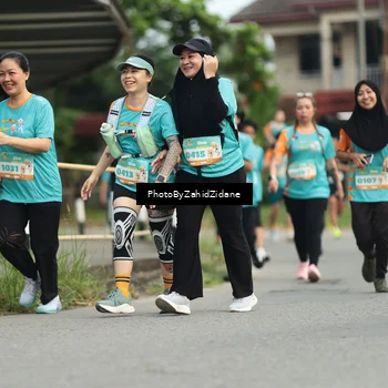 Runner Photo 8272859