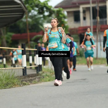 Runner Photo 8272884