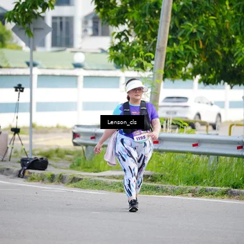 Runner Photo 8272900