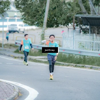 Runner Photo 8272903