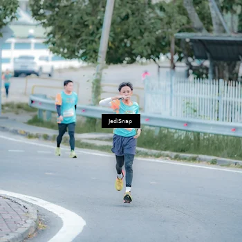 Runner Photo 8272922