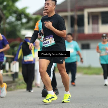 Runner Photo 8272976
