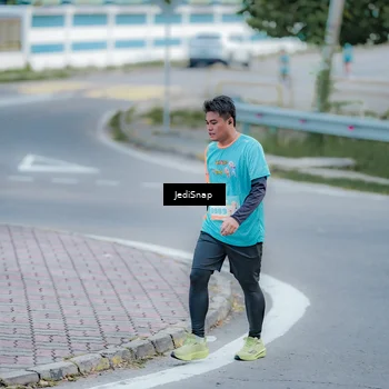 Runner Photo 8273019