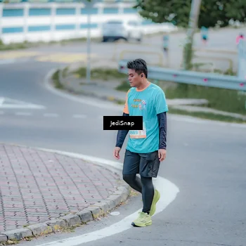 Runner Photo 8273033