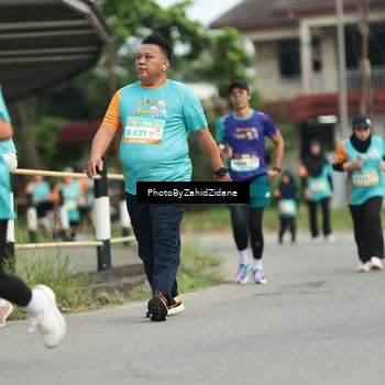 Runner Photo 8273035