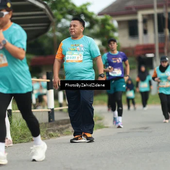 Runner Photo 8273038
